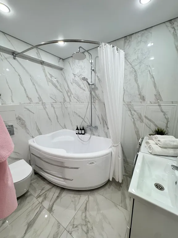 Люксовая двушка с большой ванной