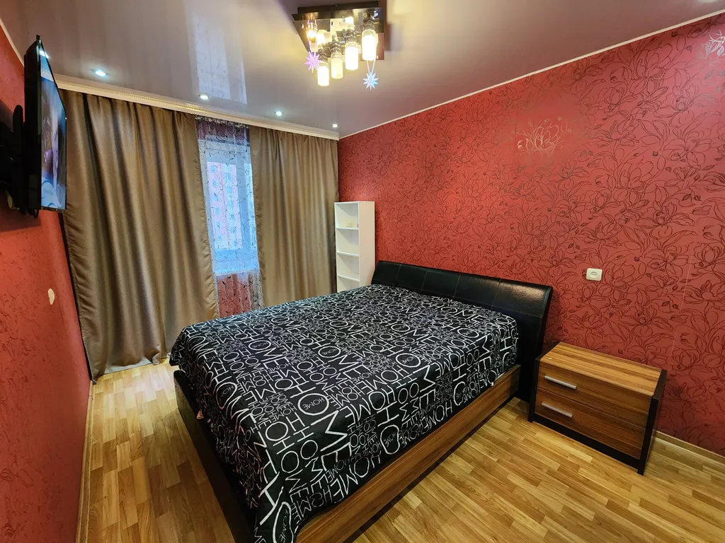 Уютная квартира в центре города — аренда посуточно в Новый Уренгой