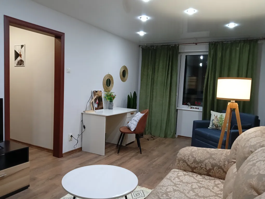 Ваш Рантье на Книповича 19 рядом с Cosmos