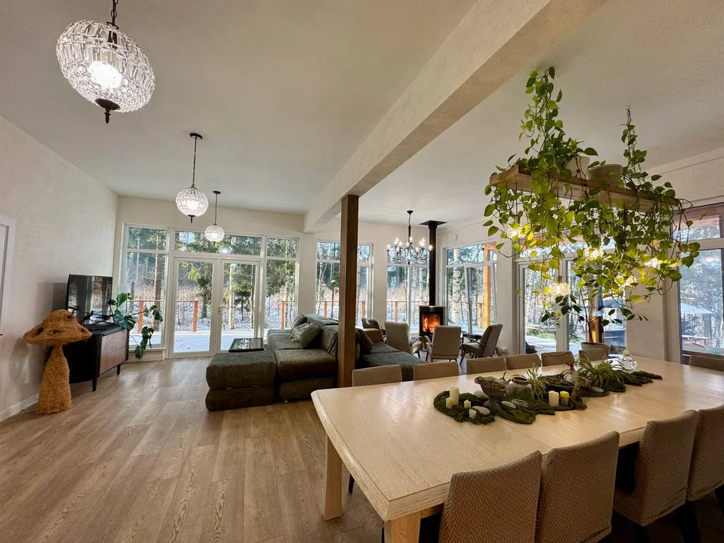 Коттедж Уютный дизайнерский дом с сауной у самого леса — аренда посуточно в Лугинино