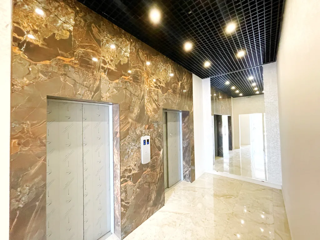 Шикарная квартира с панорамным видом и бассейном