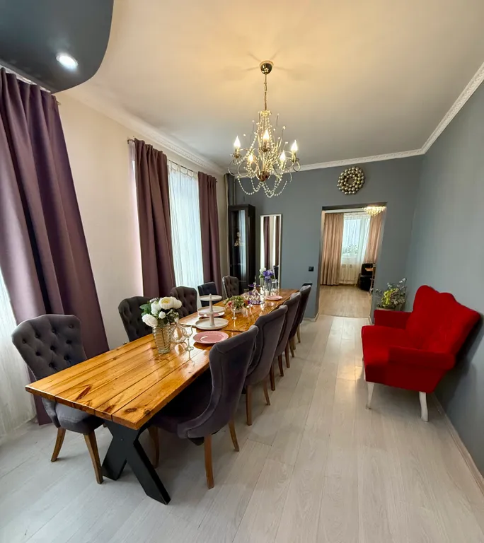 Коттедж Саввушка с видом на монастырь