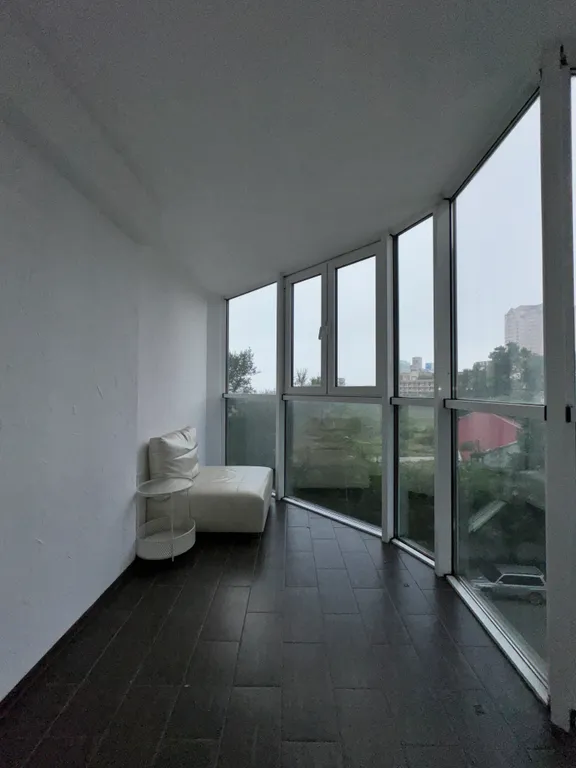 Современная квартира с видом на море и шаговой доступностью до центра