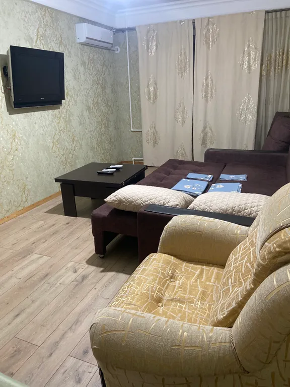Квартира Большая 2-комнатная комфортная квартира в центре со всеми удобствами — Каспийск