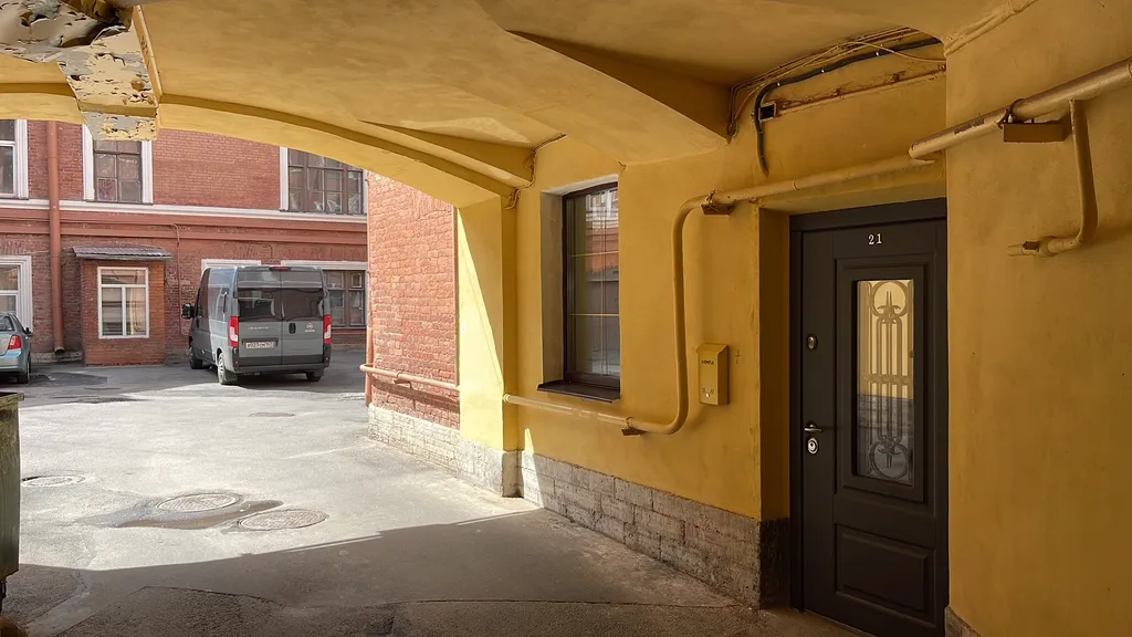 Апартаменты с отдельным входом на Грибоедова 105