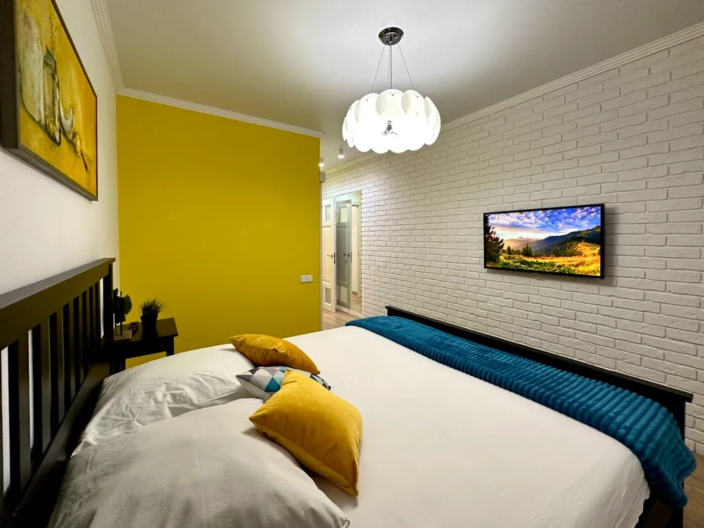 3-комнатная квартира на Черепановых, 2А