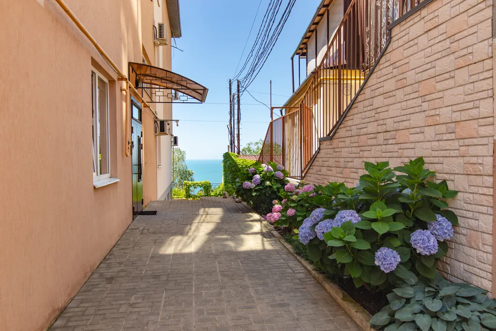 Квартира Однокомнатная квартира у санатория Орджоникидзе — Сочи