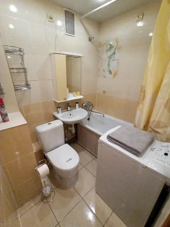 Тихая квартира в центре города с шикарным видом на городские пейзажи!