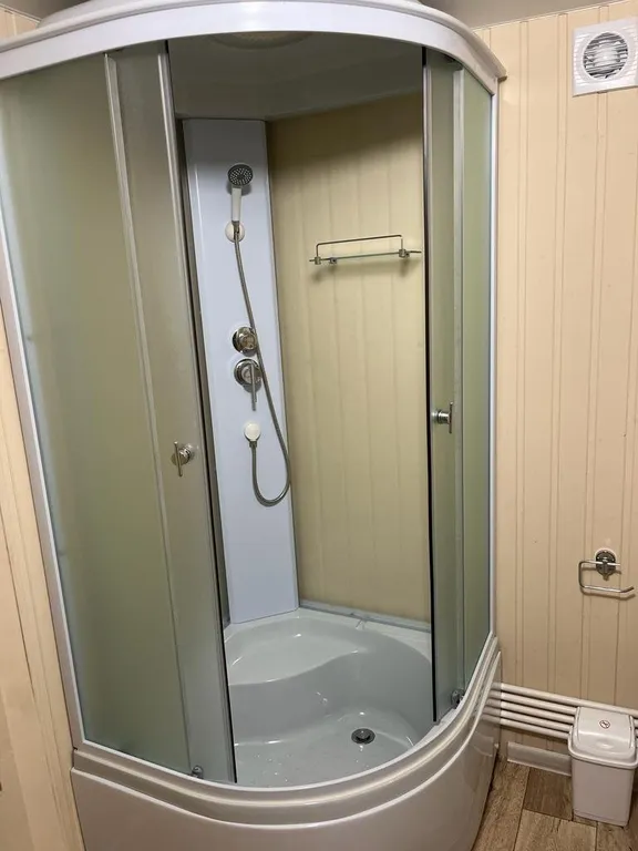 Квартира Квартира 3-местный номер на 3 этаже с мини-кухней и санузлом — Судак