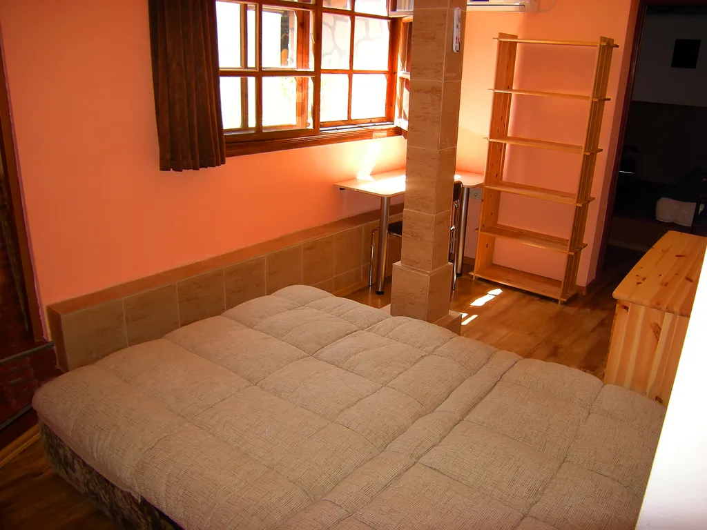 Дом с персональным двором, садом и зоной отдыха