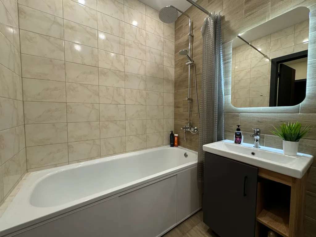 Просторная квартира у военнной части