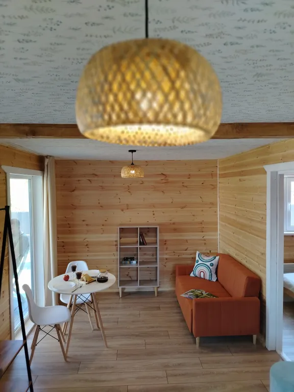 Дом с душой у соснового леса