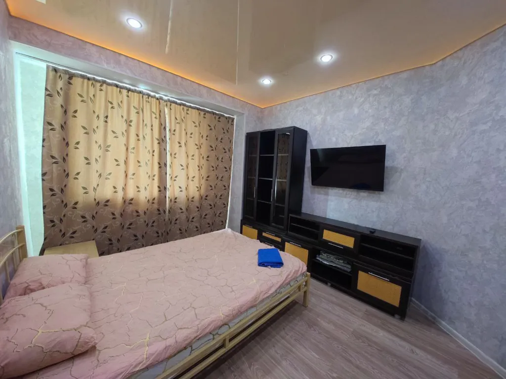 Квартира в доме где почта — аренда посуточно в Губкинский