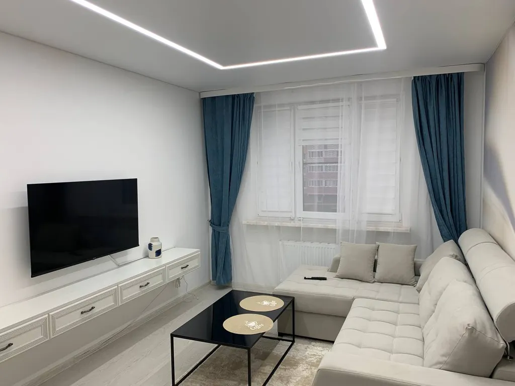 Двухкомнатная светлая и чистая квартира