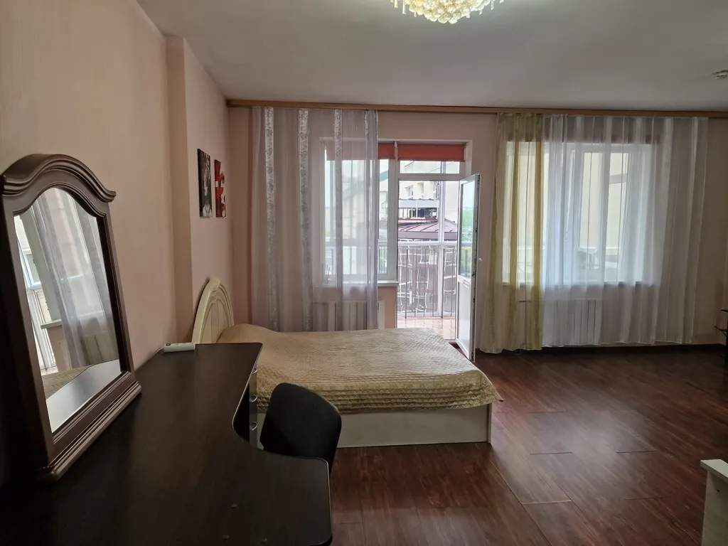 Прекрасная, просторная квартира в новостройке, в самом центре