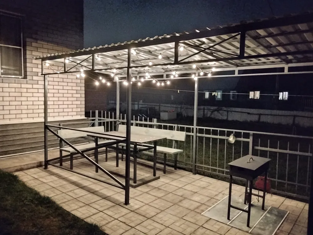 Дом в сосновом бору на озере