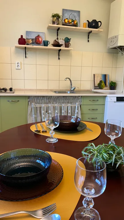 Квартира Просторная квартира с раздельными комнатами рядом с Королевскими ворот — Калининград