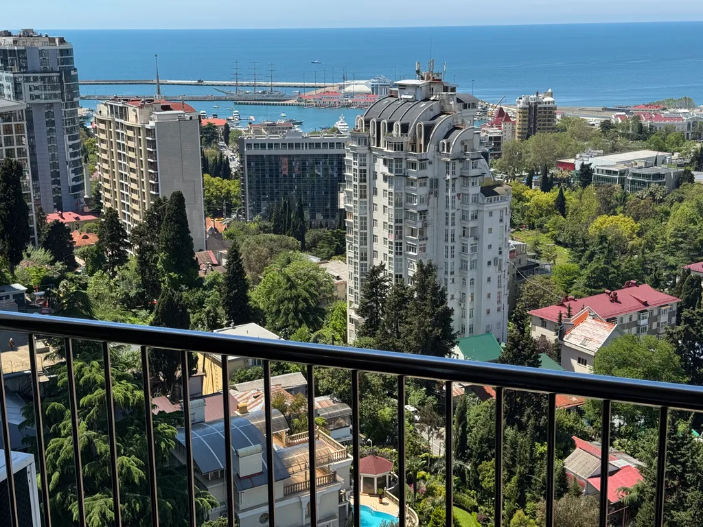 Квартира 2-к квартира в центре с видом на море — Сочи