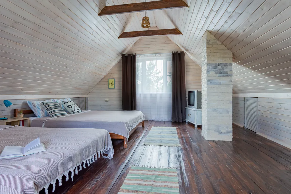 Уютный домик рядом с озером