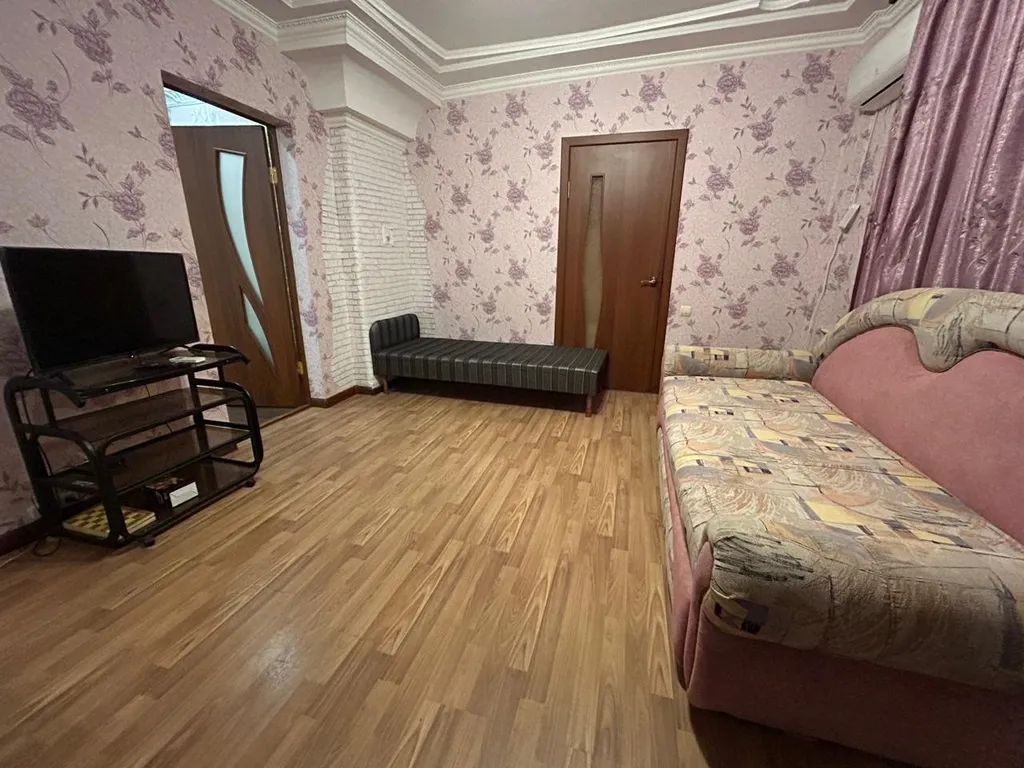 Дом с участком в центре города