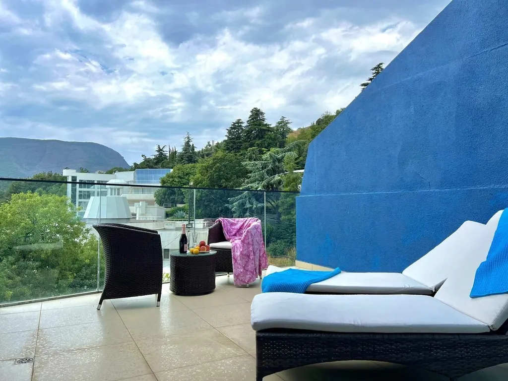 Уютная студия на первой линии моря