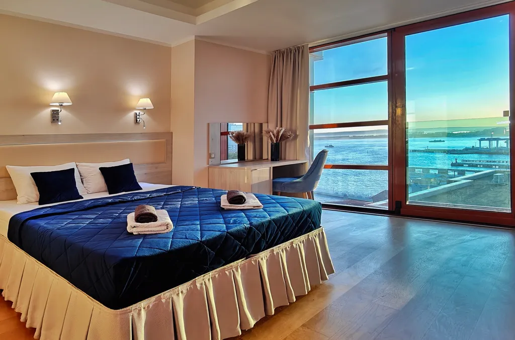 Видовая квартира в Золотой Бухте