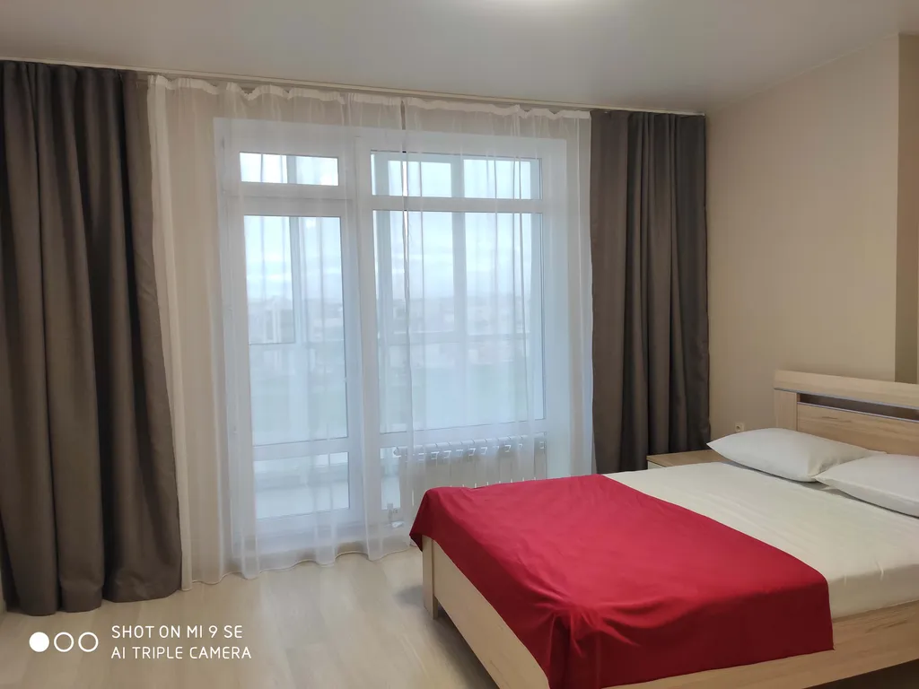 Лайнер с видом на Залив