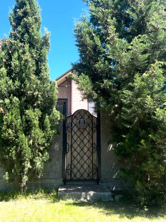 Коттедж «Семейный с видом на горы»