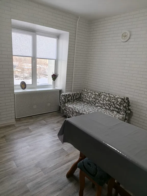 2-комнатная квартира чистая и просторная после ремонта