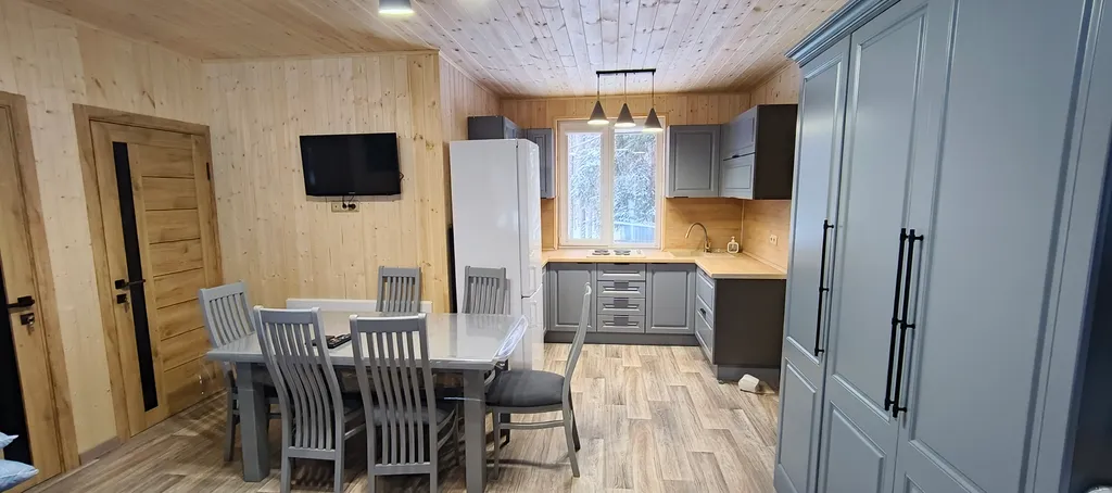 Коттедж с видом на горы (3 спальни)