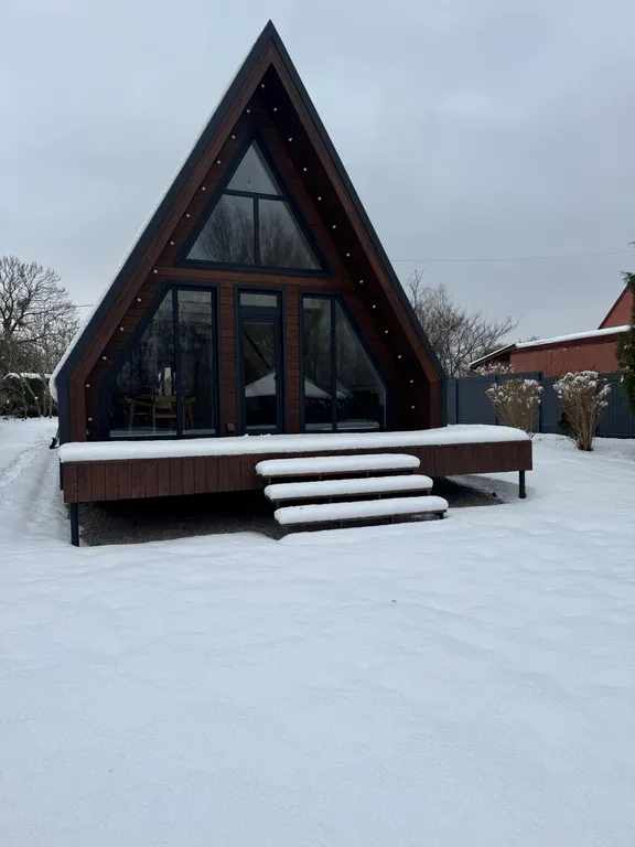 Коттедж Дом у озера — аренда посуточно в Гвардейск