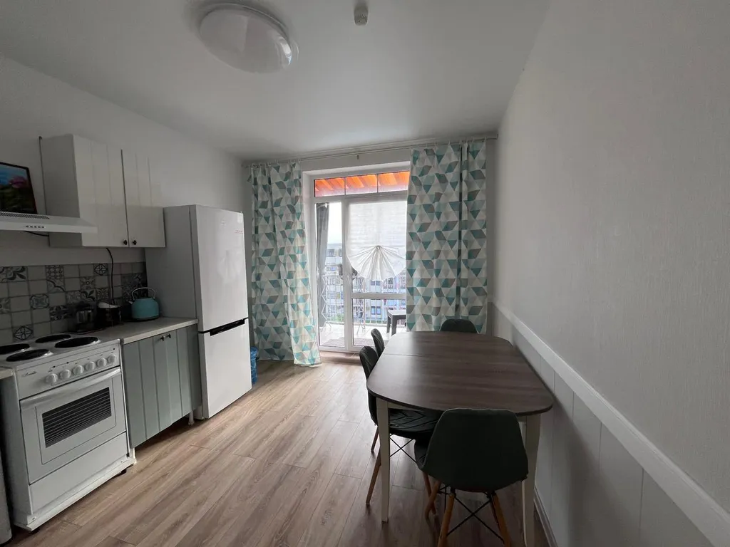 Двухкомнатная с видом на горы и бассейны