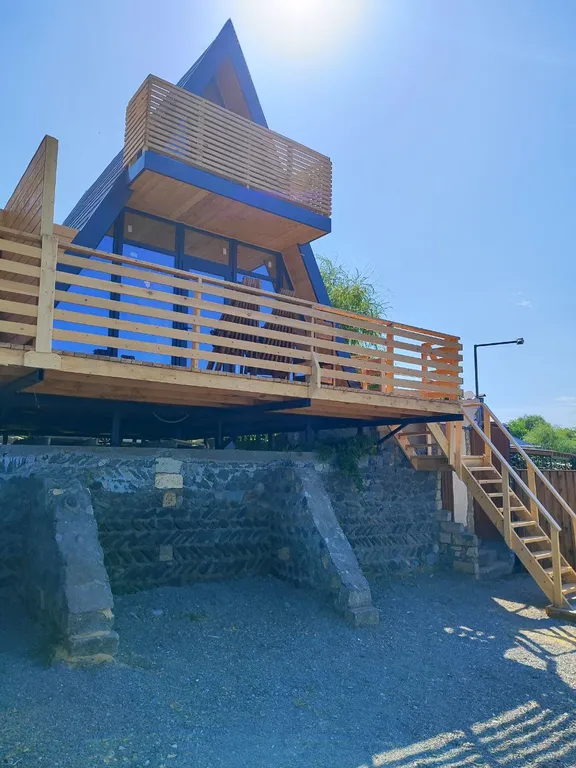 Домик а-фрейм на 1 линии