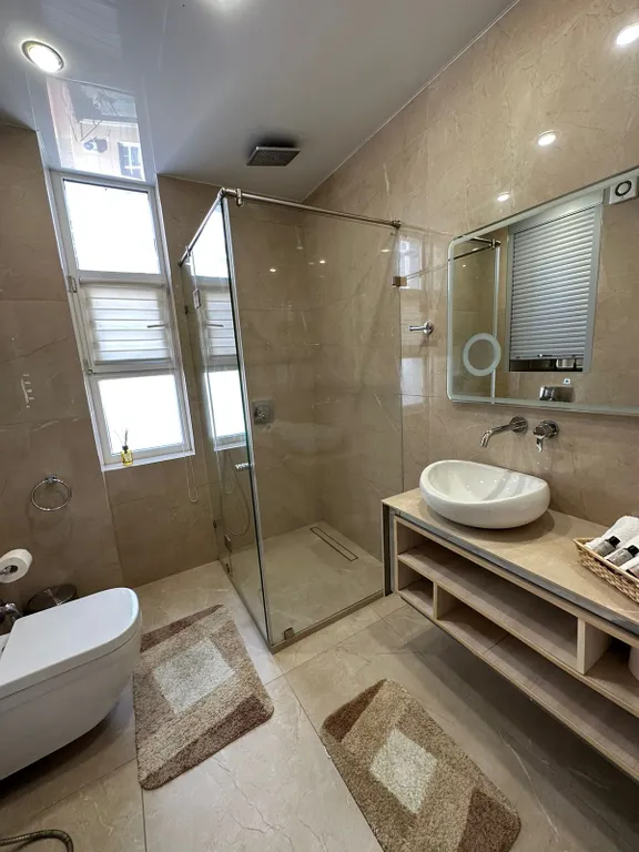 Евро-четырехкомнатный апартамент в Сириусе