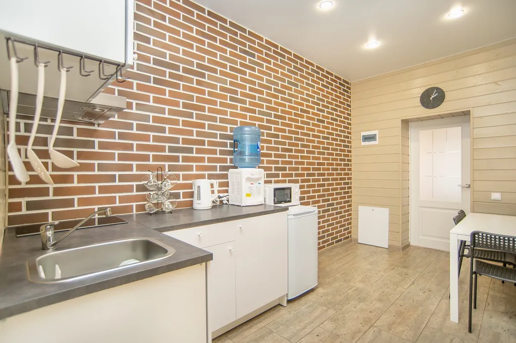 Новое бунгало с мангалом и верандой