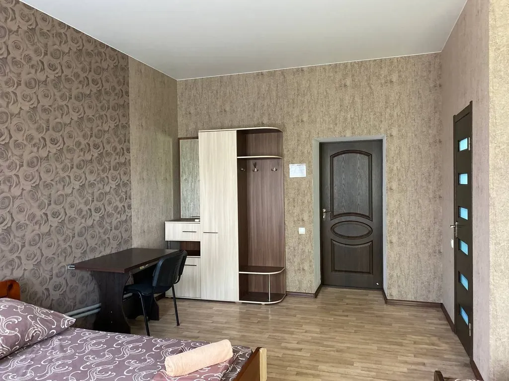 Пятиместный номер с кондиционером, собственным санузлом