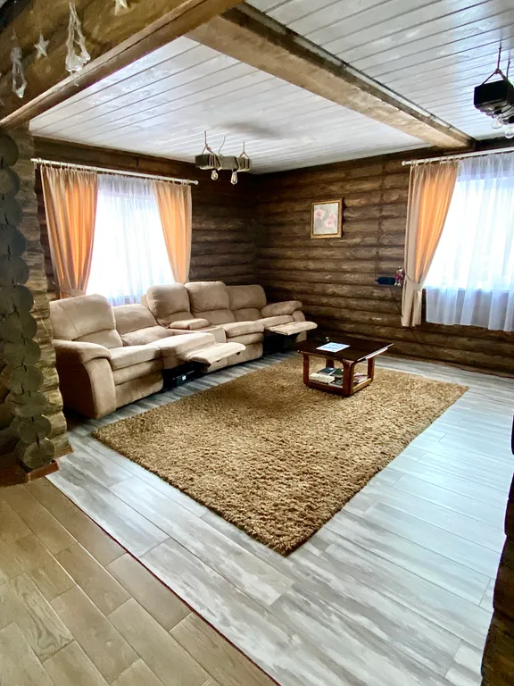 Избушки Guesthouse большая