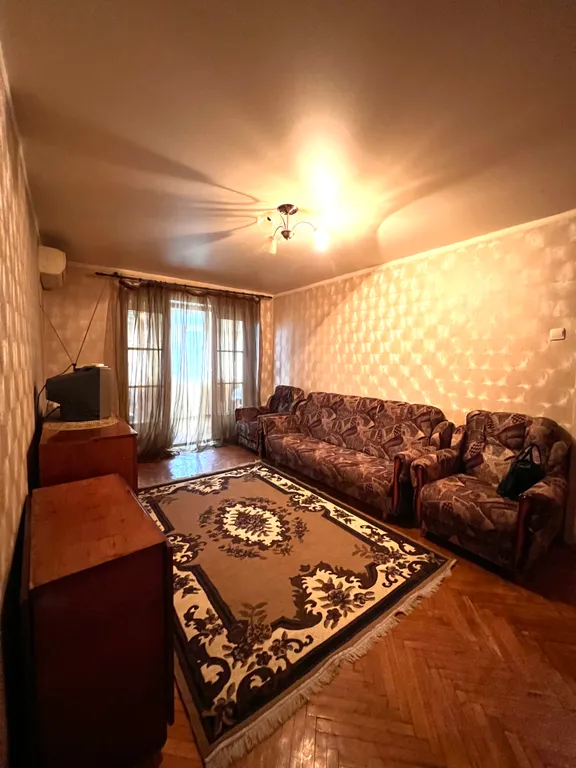 Квартира Двухкомнатная квартира у моря, первая береговая линия — Сухум