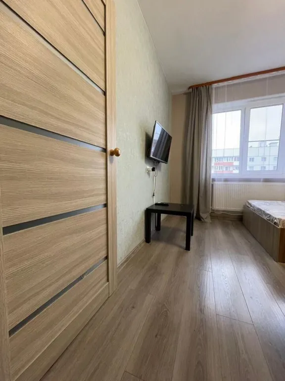 Квартира с 2-мя кроватями, рядом Акрон и Форум