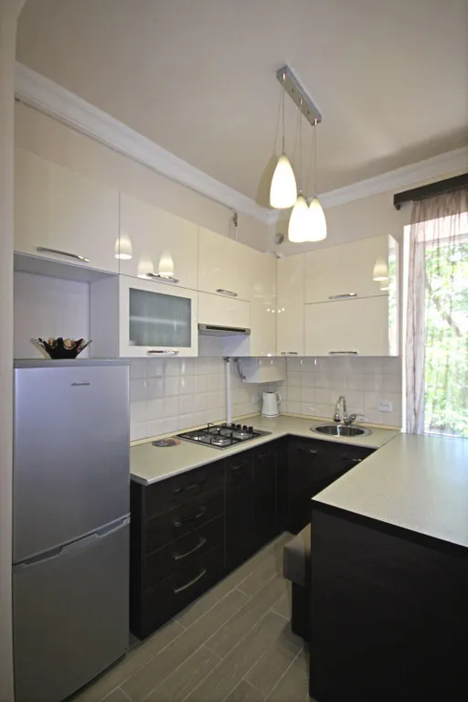 Апартамент у площади Республики