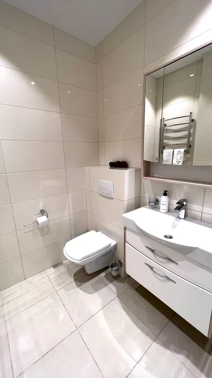 Большая современная квартира с нереальным видом на море