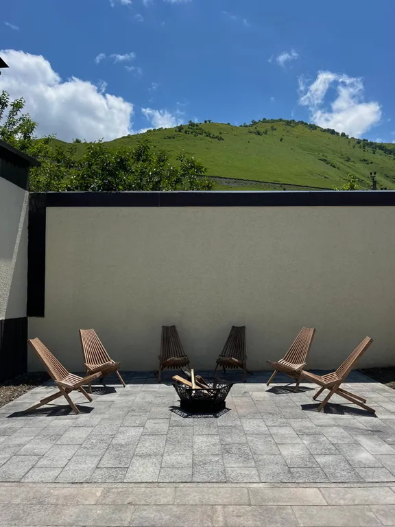 Уютный дом с видом на горы