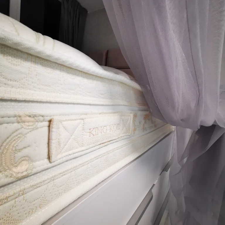 Квартира Квартира Дизайнерская студия Korolevskii House B&W — Краснодар