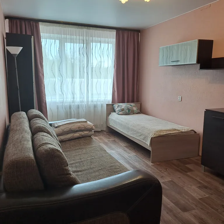 Апартамент в центре поселка