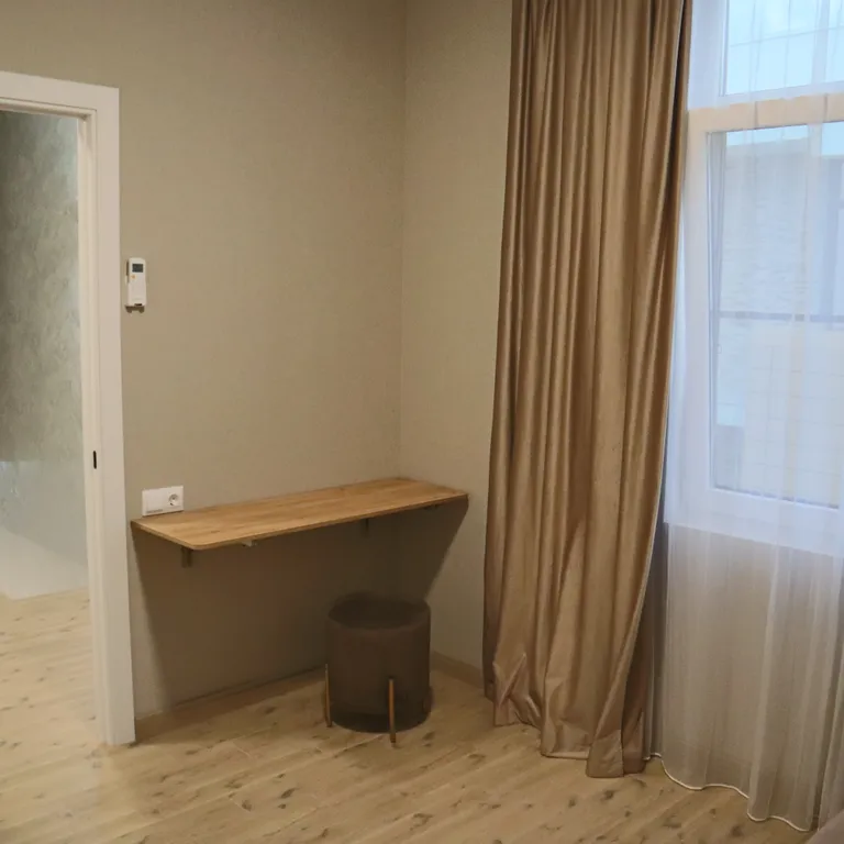 Новый дом с бамбуковой рощей