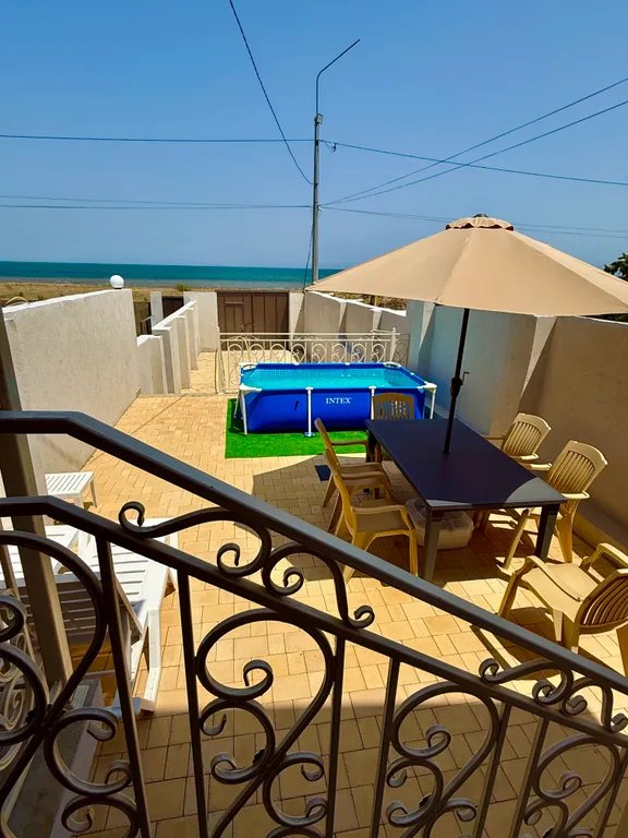 Домик у моря