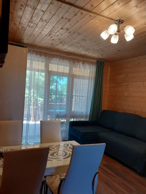 Коттедж Уютный домик со своим отдельным двориком — Кучугуры