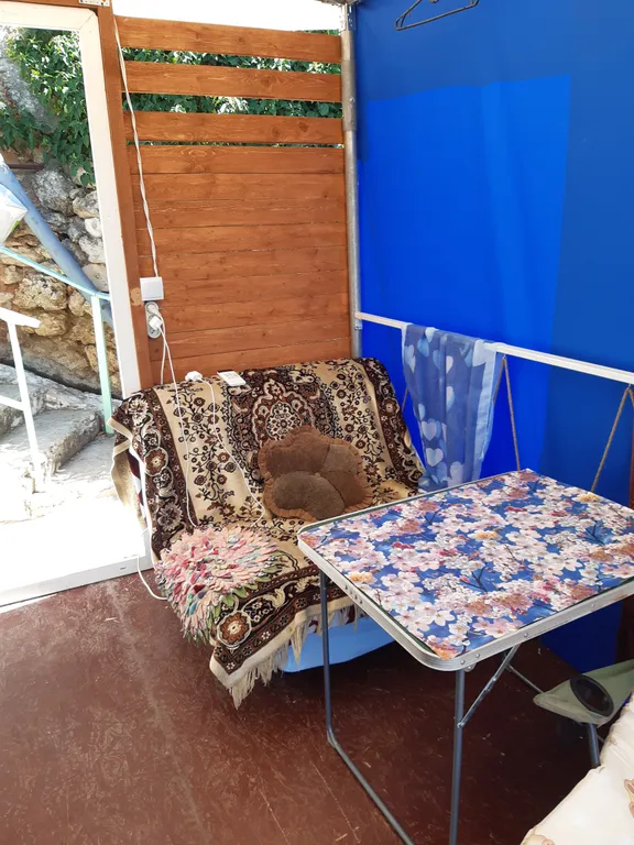 Домик на горке