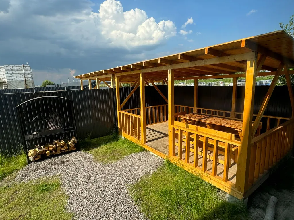 Коттедж Дом у прудов — Коммунар