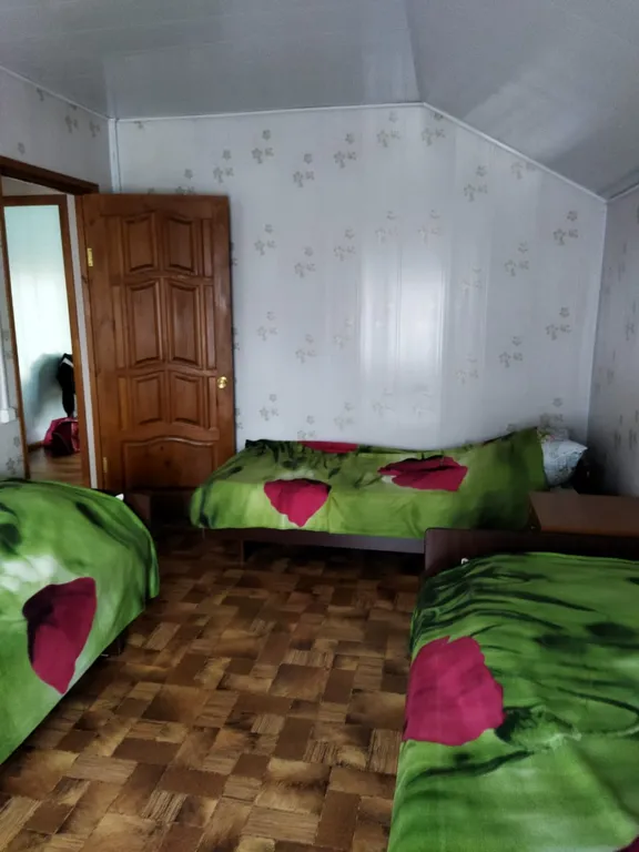 Благоустроенный дом на берегу реки Ахтуба